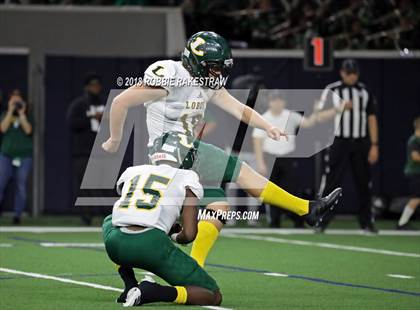 Thumbnail 3 in Prosper vs. Longview (UIL 6A Division 2 Region 2 Area) photogallery.
