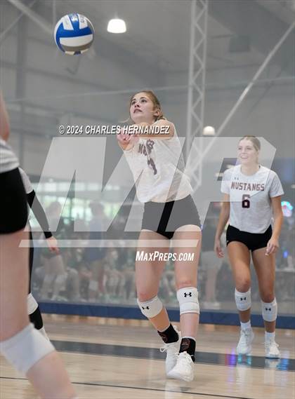 Thumbnail 2 in Magnolia West vs. Franklin (Legends Invitational) photogallery.