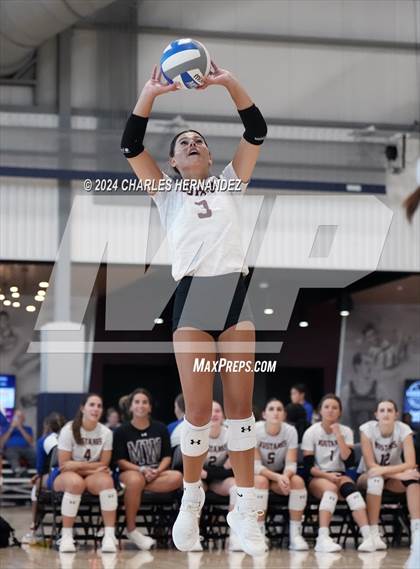 Thumbnail 2 in Magnolia West vs. Franklin (Legends Invitational) photogallery.