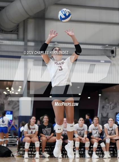 Thumbnail 3 in Magnolia West vs. Franklin (Legends Invitational) photogallery.