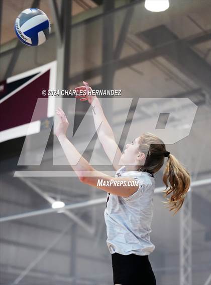 Thumbnail 1 in Magnolia West vs. Franklin (Legends Invitational) photogallery.