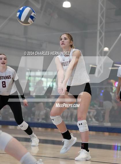 Thumbnail 1 in Magnolia West vs. Franklin (Legends Invitational) photogallery.