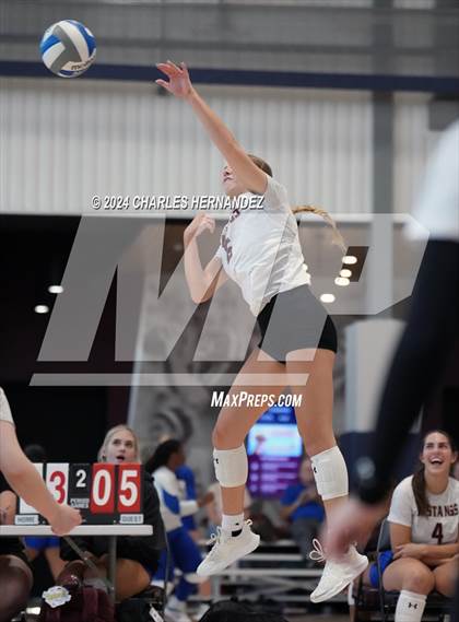 Thumbnail 1 in Magnolia West vs. Franklin (Legends Invitational) photogallery.