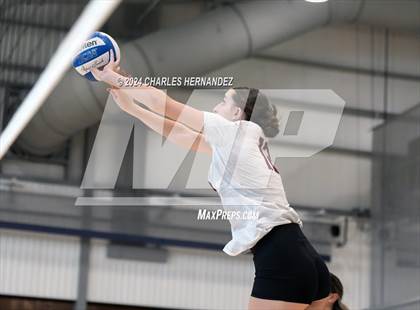 Thumbnail 2 in Magnolia West vs. Franklin (Legends Invitational) photogallery.