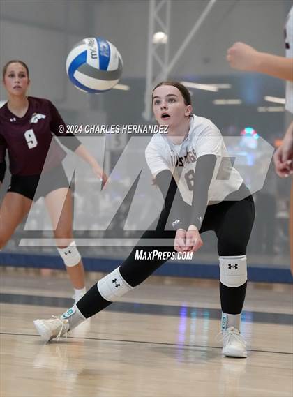 Thumbnail 1 in Magnolia West vs. Franklin (Legends Invitational) photogallery.