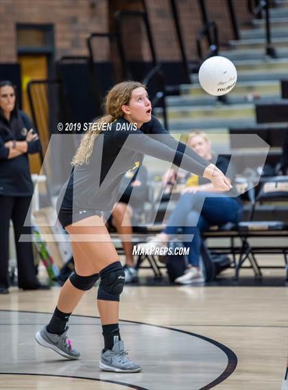 Thumbnail 1 in Maricopa vs Gilbert photogallery.