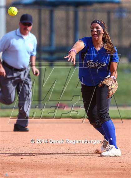 Thumbnail 2 in Fossil Ridge vs Grandview (CHSAA 5A Championship) photogallery.