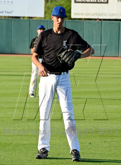 Thumbnail 1 in Desert Christian vs. Phoenix Christian (AIA D4 Final) photogallery.
