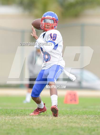 Thumbnail 2 in Long Beach Poly @ Serra photogallery.
