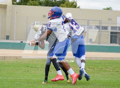 Thumbnail 1 in Long Beach Poly @ Serra photogallery.