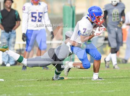 Thumbnail 1 in Long Beach Poly @ Serra photogallery.