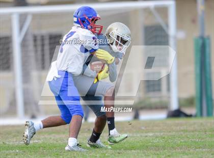 Thumbnail 1 in Long Beach Poly @ Serra photogallery.