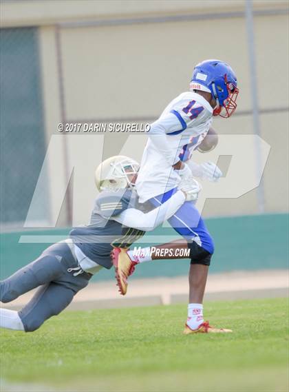 Thumbnail 3 in Long Beach Poly @ Serra photogallery.