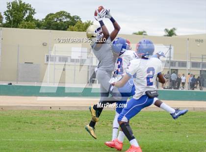 Thumbnail 2 in Long Beach Poly @ Serra photogallery.