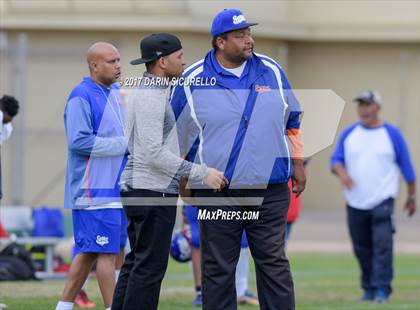 Thumbnail 2 in Long Beach Poly @ Serra photogallery.