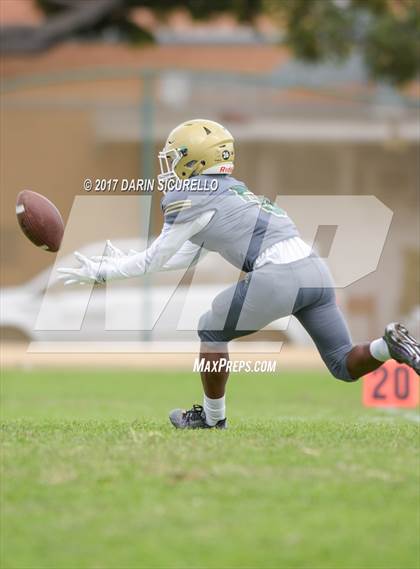 Thumbnail 3 in Long Beach Poly @ Serra photogallery.