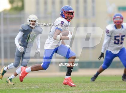 Thumbnail 2 in Long Beach Poly @ Serra photogallery.