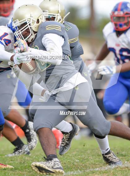 Thumbnail 2 in Long Beach Poly @ Serra photogallery.