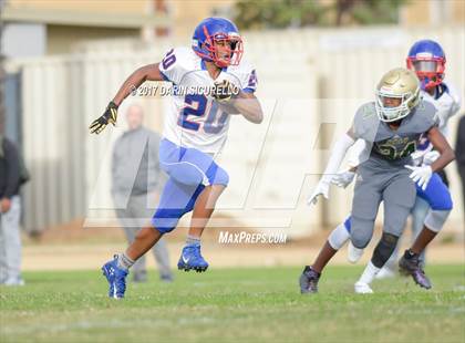 Thumbnail 2 in Long Beach Poly @ Serra photogallery.