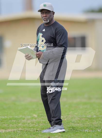 Thumbnail 1 in Long Beach Poly @ Serra photogallery.