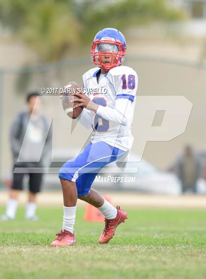 Thumbnail 1 in Long Beach Poly @ Serra photogallery.