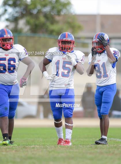 Thumbnail 1 in Long Beach Poly @ Serra photogallery.
