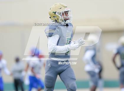 Thumbnail 1 in Long Beach Poly @ Serra photogallery.