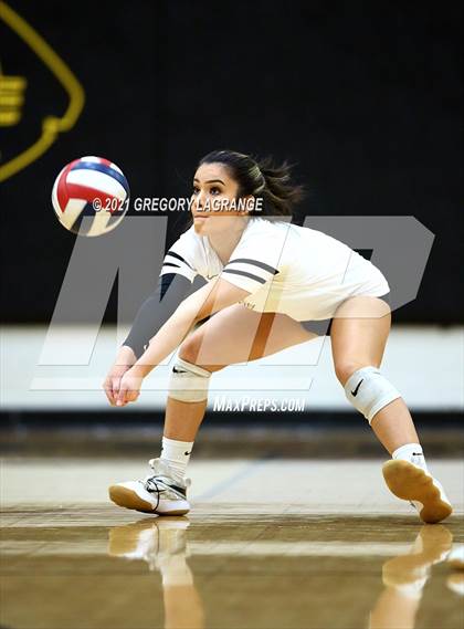 Thumbnail 2 in Timber Creek vs Fossil Ridge photogallery.