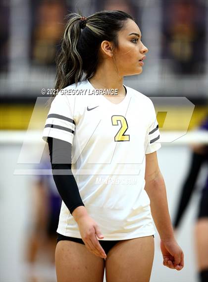 Thumbnail 3 in Timber Creek vs Fossil Ridge photogallery.
