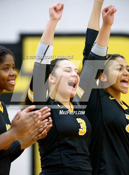 Thumbnail 2 in Timber Creek vs Fossil Ridge photogallery.