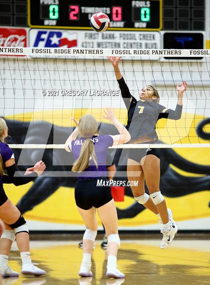 Thumbnail 3 in Timber Creek vs Fossil Ridge photogallery.
