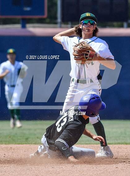 Thumbnail 2 in Royal vs. Rancho Cucamonga (CIF SS DIV 4 Championship) photogallery.