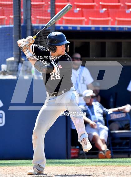 Thumbnail 2 in Royal vs. Rancho Cucamonga (CIF SS DIV 4 Championship) photogallery.