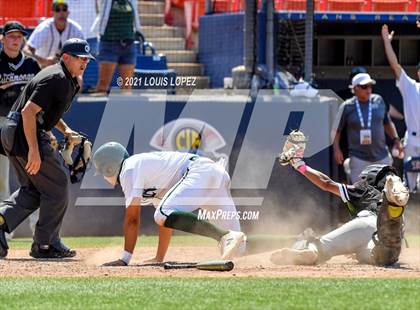 Thumbnail 2 in Royal vs. Rancho Cucamonga (CIF SS DIV 4 Championship) photogallery.