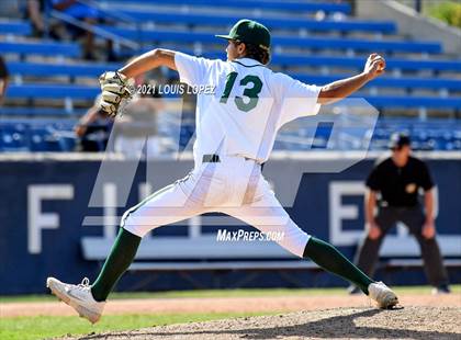 Thumbnail 2 in Royal vs. Rancho Cucamonga (CIF SS DIV 4 Championship) photogallery.