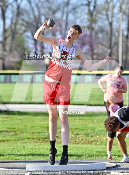 Thumbnail 1 in Yorktown Triangular (Shot Put) photogallery.