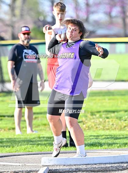 Thumbnail 2 in Yorktown Triangular (Shot Put) photogallery.