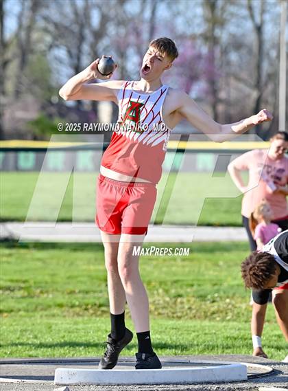 Thumbnail 3 in Yorktown Triangular (Shot Put) photogallery.