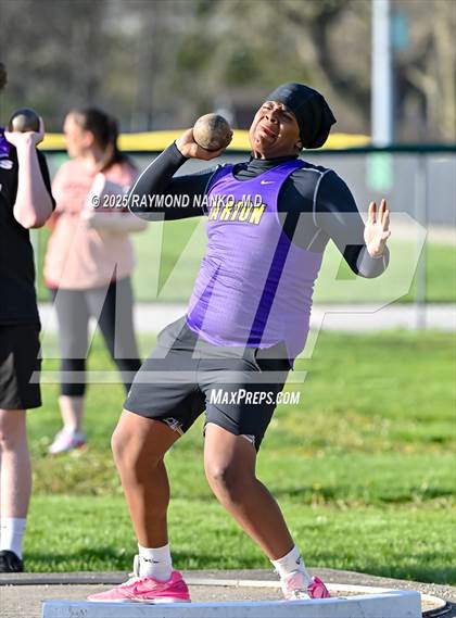 Thumbnail 1 in Yorktown Triangular (Shot Put) photogallery.