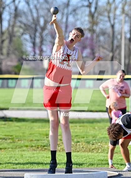 Thumbnail 2 in Yorktown Triangular (Shot Put) photogallery.