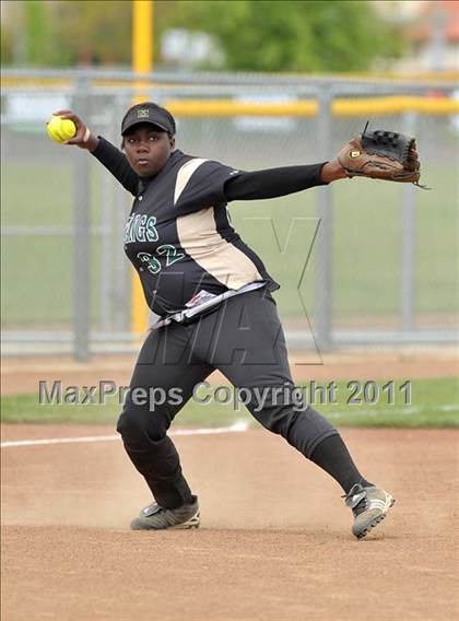 Thumbnail 3 in Monterey Trail vs. McClatchy (River City Tournament) photogallery.