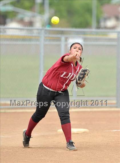 Thumbnail 2 in Monterey Trail vs. McClatchy (River City Tournament) photogallery.