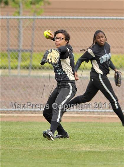 Thumbnail 2 in Monterey Trail vs. McClatchy (River City Tournament) photogallery.
