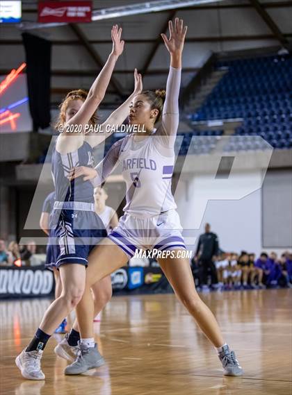 Thumbnail 2 in Arlington vs. Garfield  (WIAA 3A Semifinal)  photogallery.