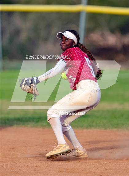 Thumbnail 1 in Chilton County vs Maplesville (Chilton County Tournament Final) photogallery.