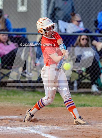 Thumbnail 2 in Chilton County vs Maplesville (Chilton County Tournament Final) photogallery.