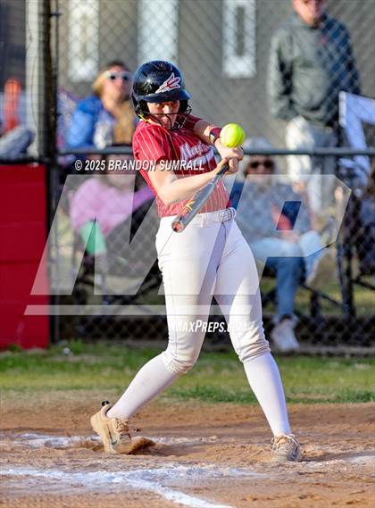 Thumbnail 2 in Chilton County vs Maplesville (Chilton County Tournament Final) photogallery.