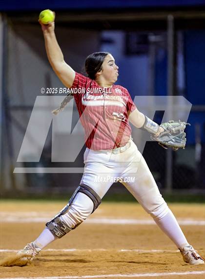 Thumbnail 3 in Chilton County vs Maplesville (Chilton County Tournament Final) photogallery.