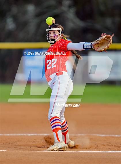 Thumbnail 2 in Chilton County vs Maplesville (Chilton County Tournament Final) photogallery.