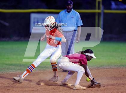 Thumbnail 2 in Chilton County vs Maplesville (Chilton County Tournament Final) photogallery.